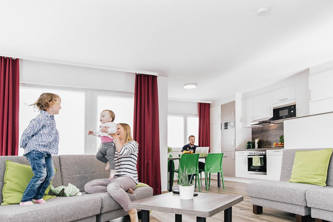 Business And Family Homes 부르가우 외부 사진