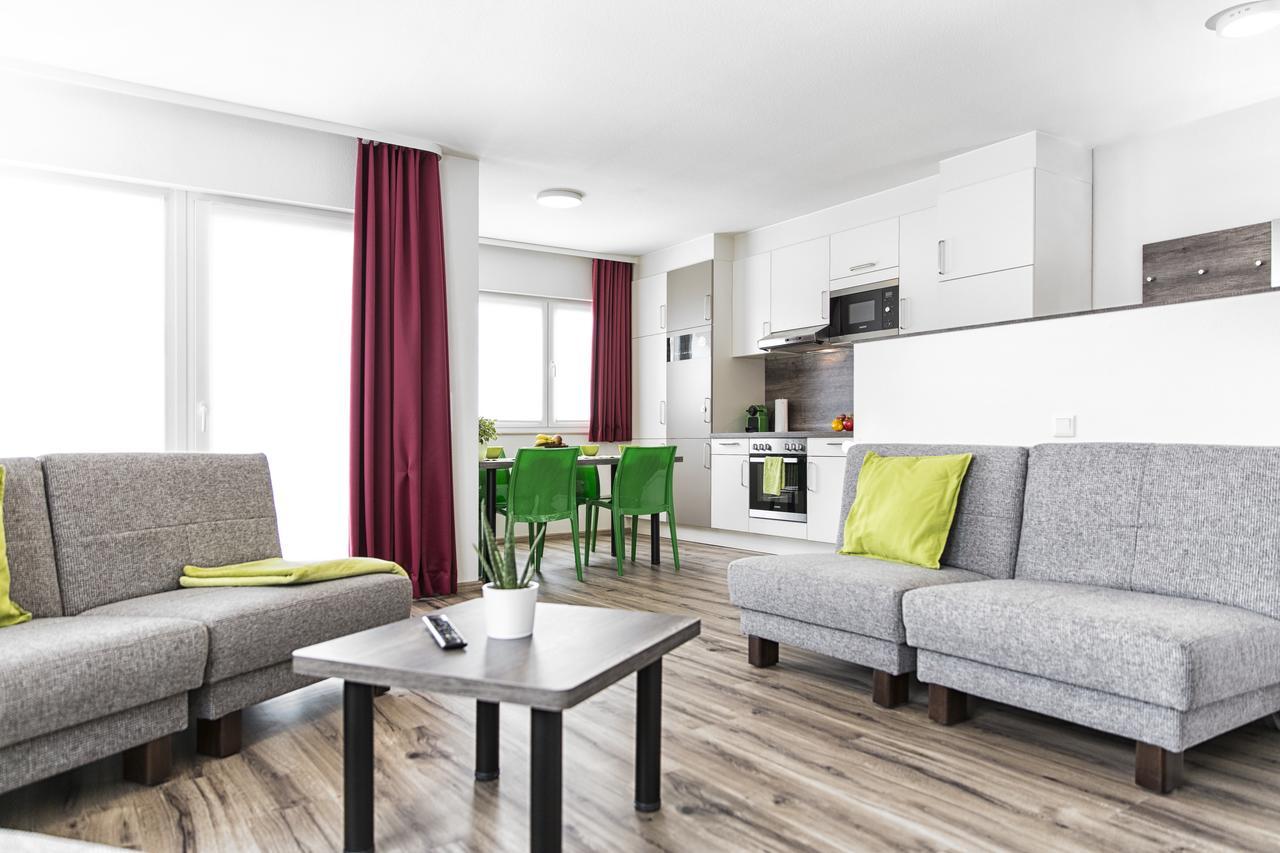 Business And Family Homes 부르가우 외부 사진